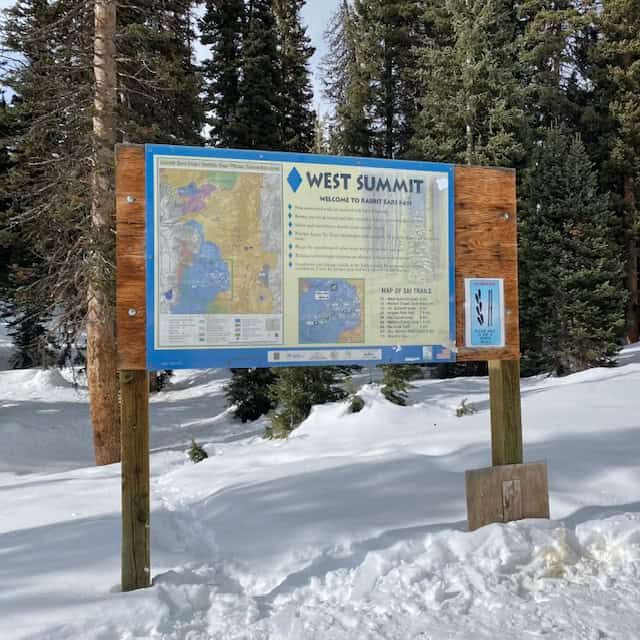 Winter Hiking Sign